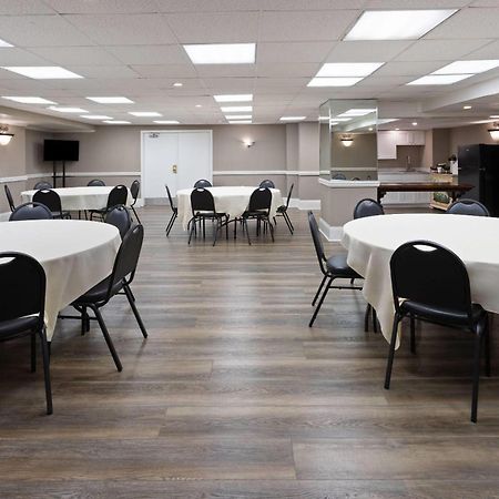 Howard Johnson Plaza By Wyndham Ocean City Oceanfront מראה חיצוני תמונה