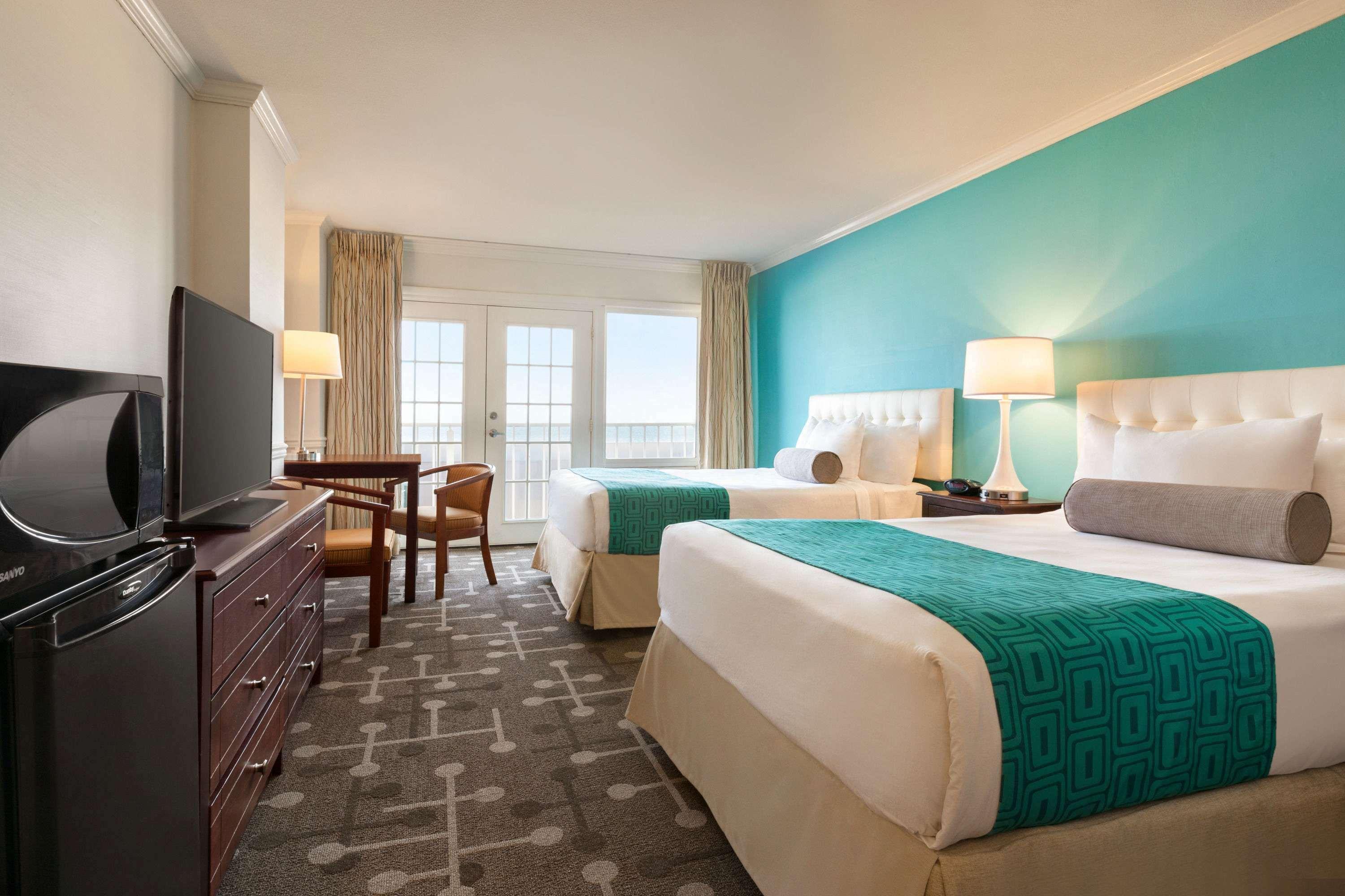 Howard Johnson Plaza By Wyndham Ocean City Oceanfront מראה חיצוני תמונה