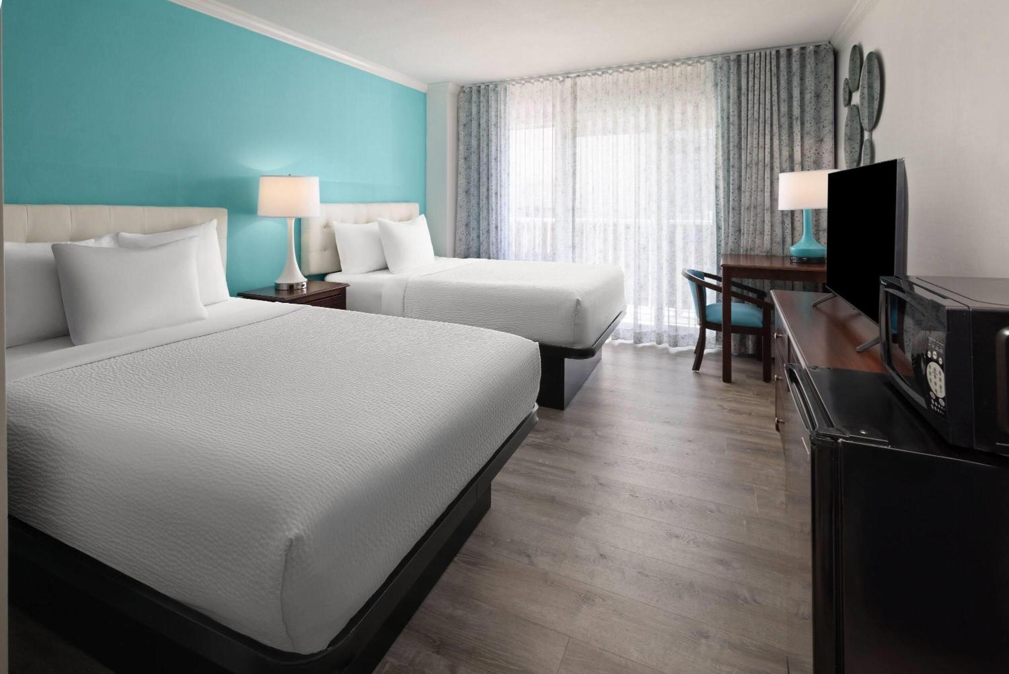Howard Johnson Plaza By Wyndham Ocean City Oceanfront מראה חיצוני תמונה