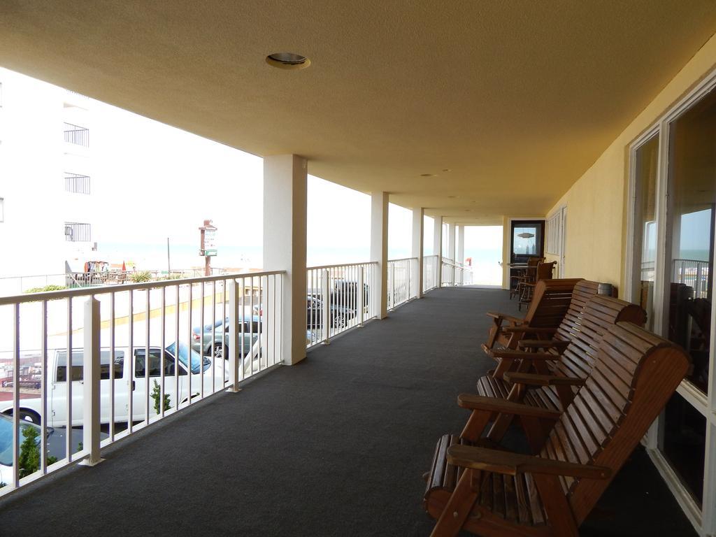 Howard Johnson Plaza By Wyndham Ocean City Oceanfront מראה חיצוני תמונה
