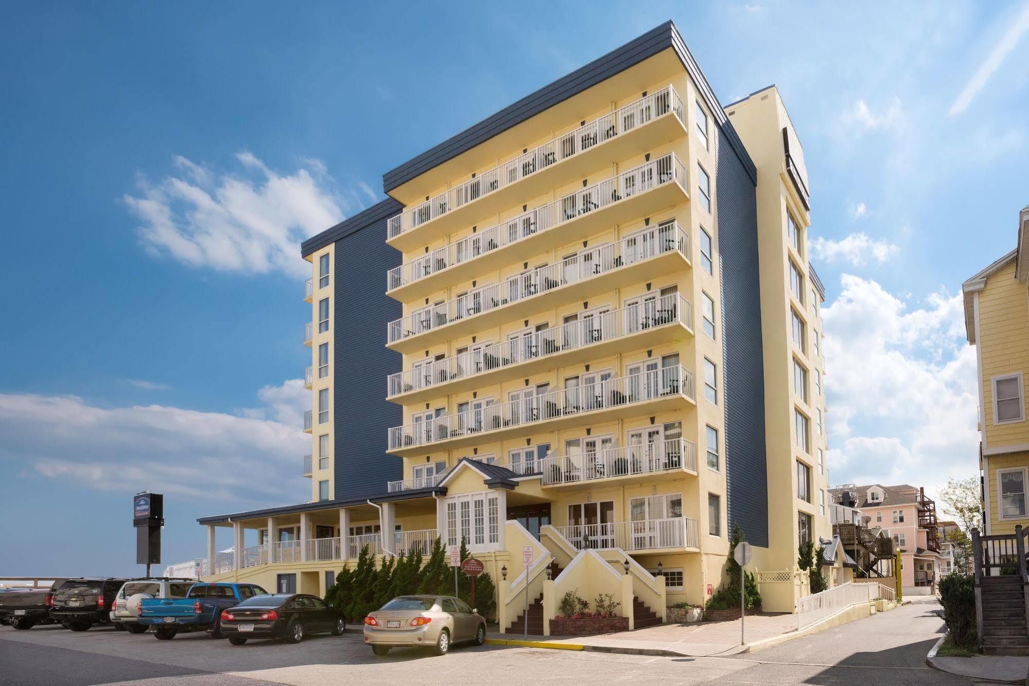 Howard Johnson Plaza By Wyndham Ocean City Oceanfront מראה חיצוני תמונה