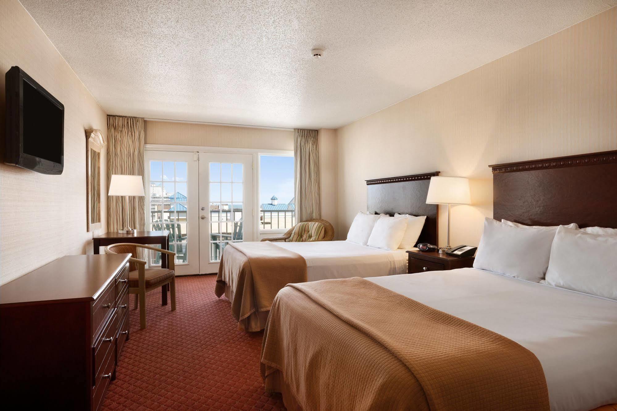 Howard Johnson Plaza By Wyndham Ocean City Oceanfront מראה חיצוני תמונה